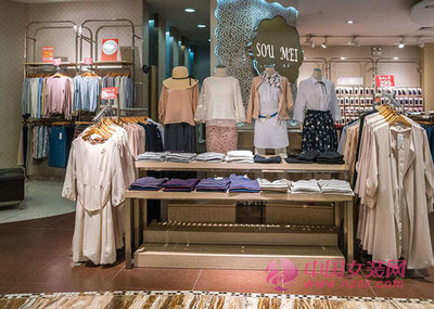 青岛服装批发市场进货砍价指南 新手必备技巧